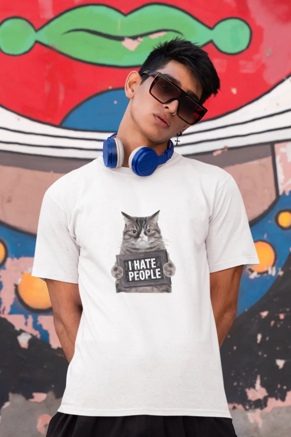 Regular fit T-shirt: INTROVERT CAT