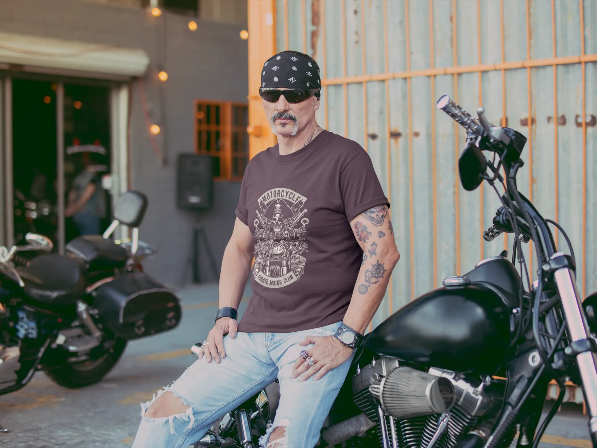 REGULAR FIT T-SHIRT PIRATE RIDER